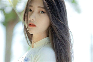 上海娱乐网：政府与 __ 部门合作推动上海产业升级